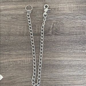 90s Style Wallet Chain
